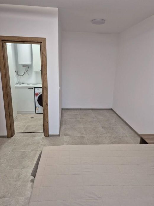 Дава се под наем Двустаен апартамент в София, Младост 4 - 126 кв.м за 713.49 € - Снимка #2