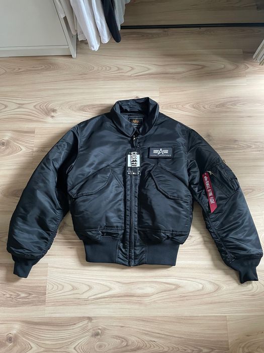 Яке бомбър Alpha Industries CWU