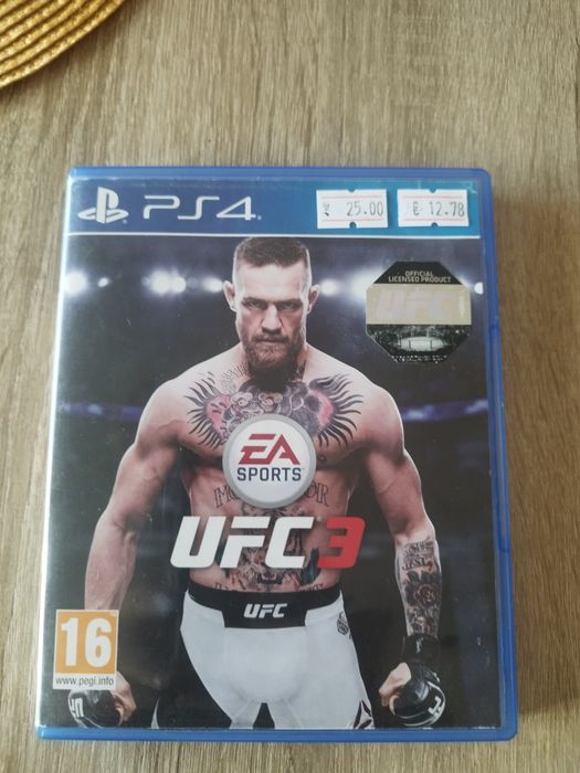 Продавам играта UFC 3 за playstation 4