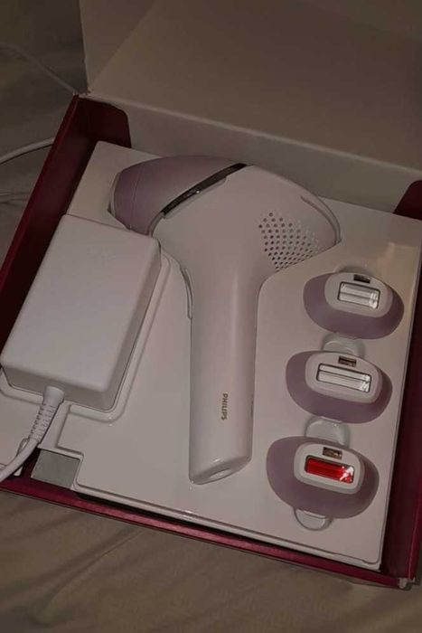 Epilator IPL Philips Lumea Seria 8000 BRI947/00, Senzor Smartskin