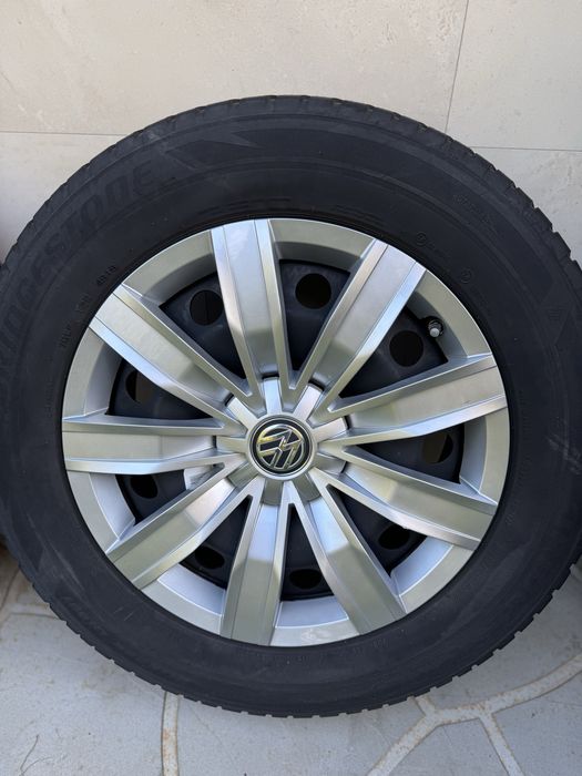 Anvelope  iarna 215/65/17 jante 5x112