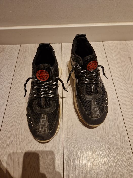 versace chain reaction alb negru