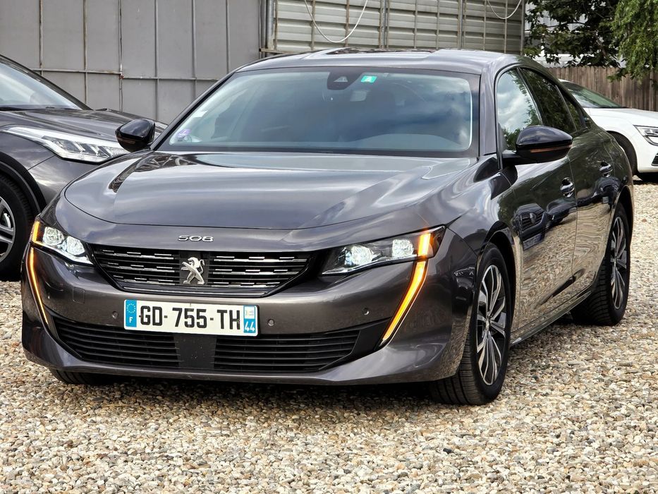 Peugeot 508 Peugeot 508 HYBRIDE RECHARGEABLE 225Cp/ Distronic / Virtual Cockpit