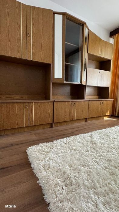 Camera camin cu baie proprie severinului