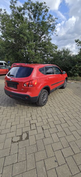 Vând NISSAN Qashqai
