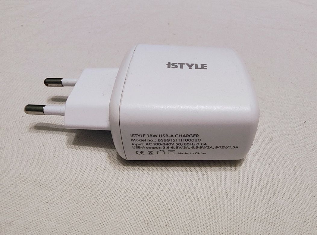 Оригинално зарядно адпатер за Iphone iSTYLE 18W