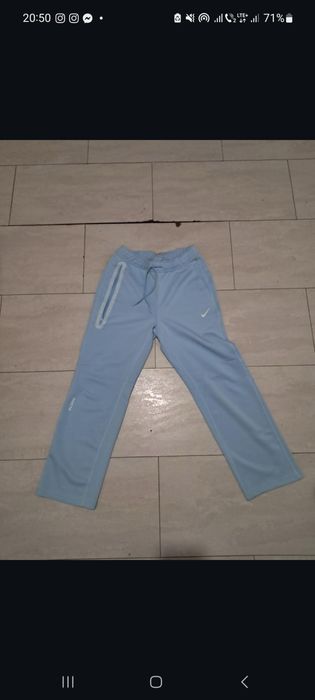 Pantaloni nike nocta