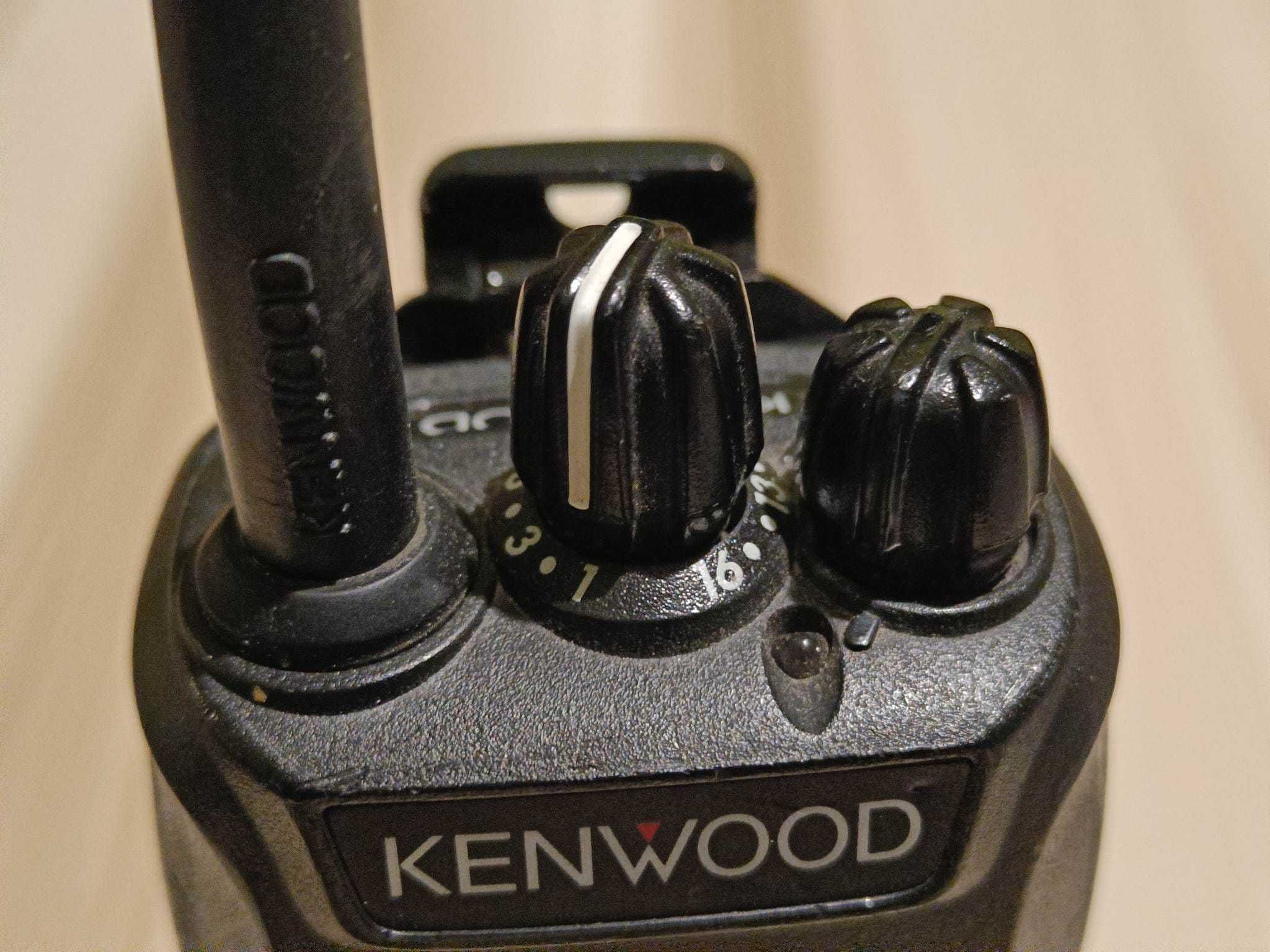 statie radio portabila kenwood TK-3401DE