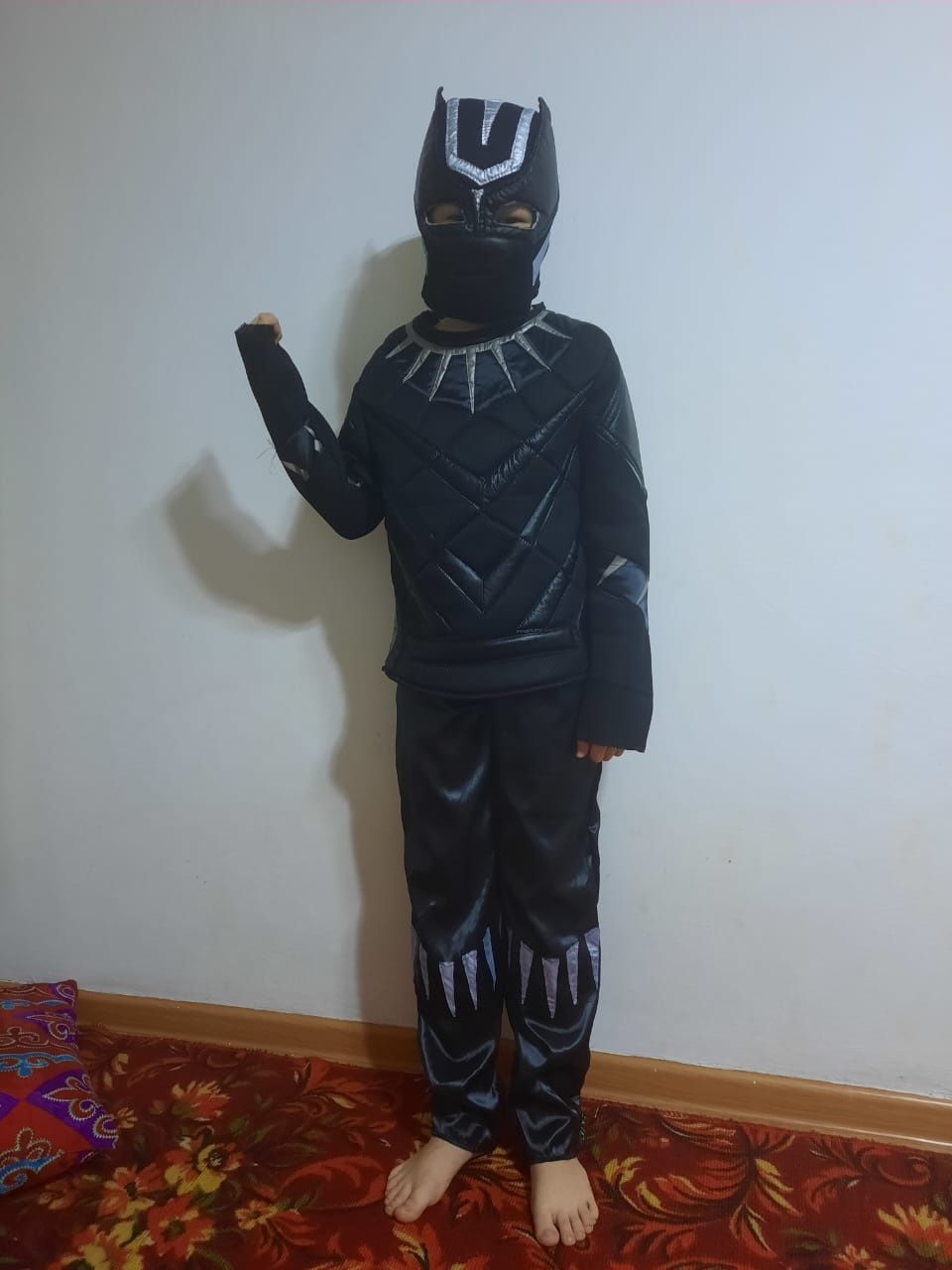Сдам новогодний костюм Черная Пантера на 7-8 лет