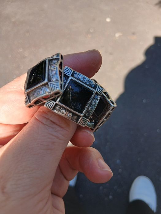 Всё это стоит в продаже по низким ценам