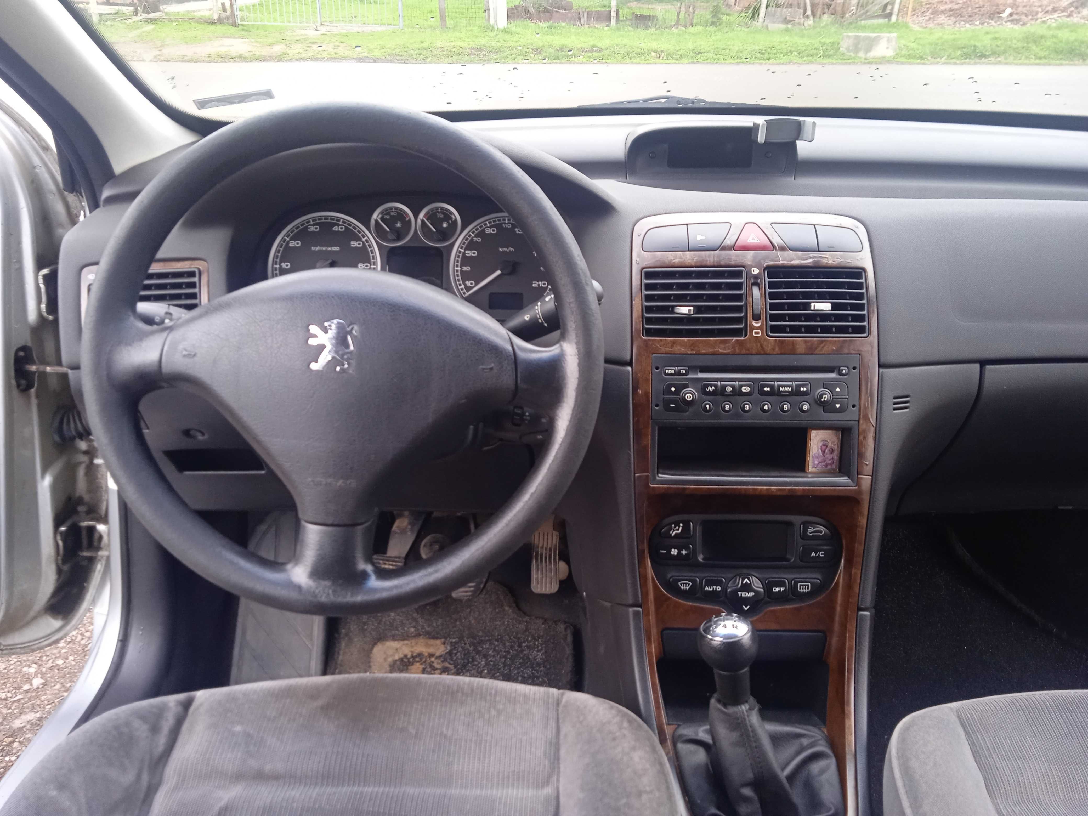 Продавам Peugeot 307 Комби Бензин