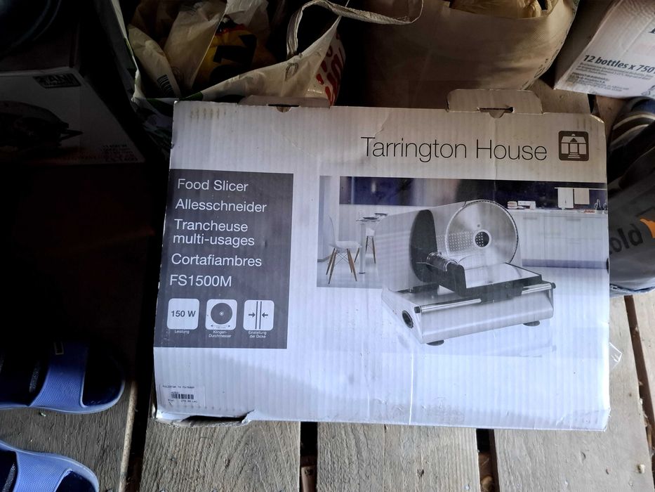 Priptueza,feliator si serviciu bufet suedez