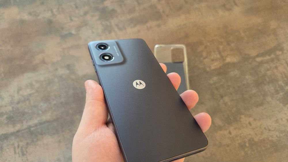 Telefon Motorola Moto G04 64GB 4GB RAM Ecran 90Hz Baterie ca Nou