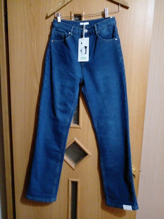 Продам джинсы женские