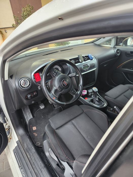 Vând seat leon 2008 MOTOR 2000 DIESEL 170 PS FABRICA FR IN PREZENT DEZ