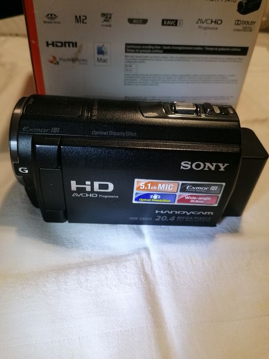 Видеокамера  SONY , СОНИ с батерия и чантичка.