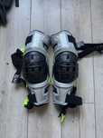Наколенки (шини) за мотокрос Alpinestars carbon bionic 7 S