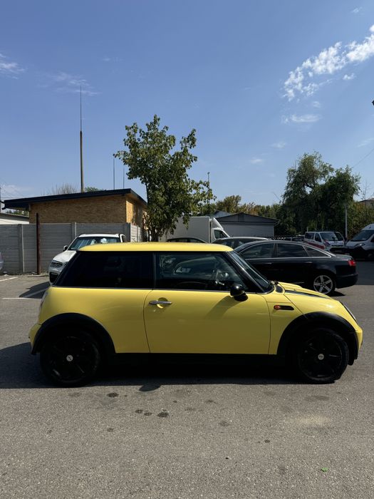 Mini cooper one , r50 1.6 benzina