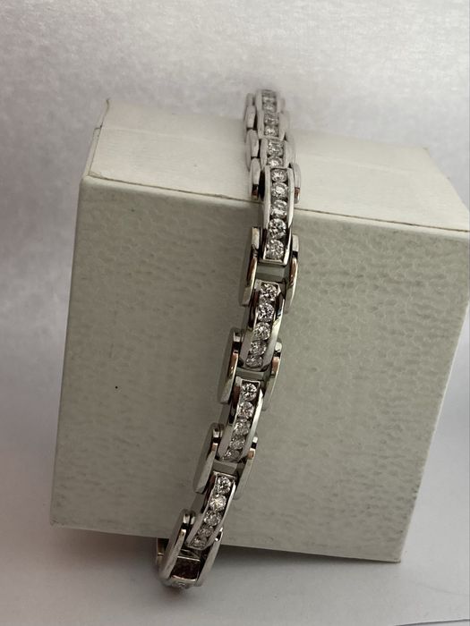 Bratara aur alb cu diamante 3.75ct
