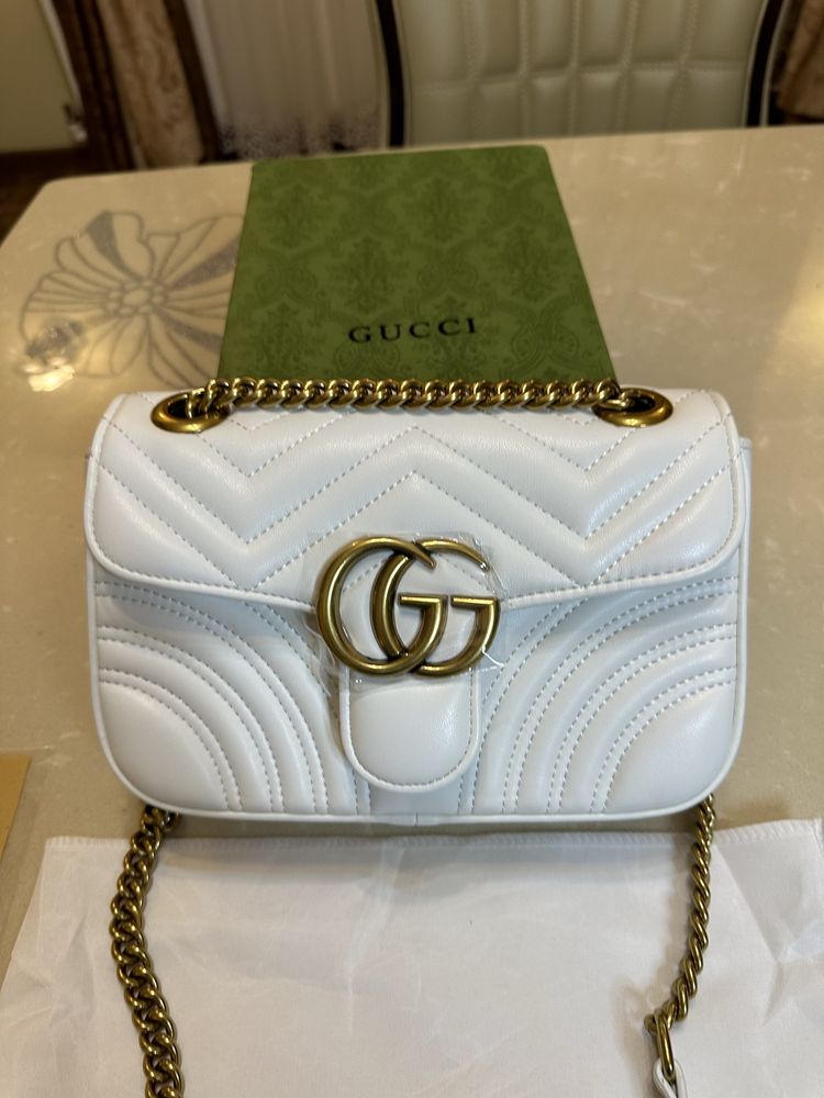 Geanta Gucci Marmont 22cm Alb/Piele/Cutie inclusa