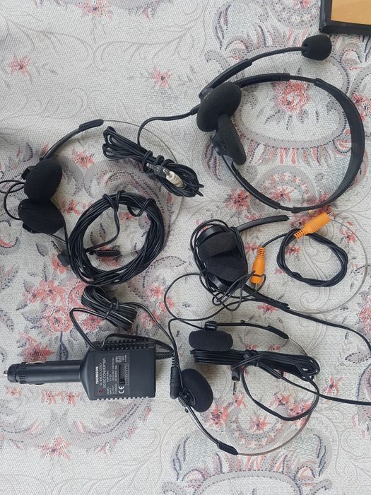 Încărcătoare rețea diverse tensiuni, cabluri audio, PC, HDMI, etc