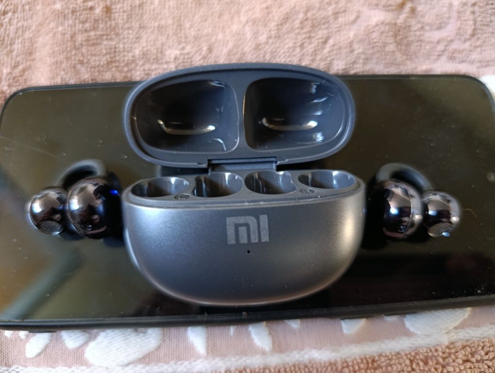 Xiaomi redmi. Безпроводные наушники.СУПЕР ЗВУК!!!