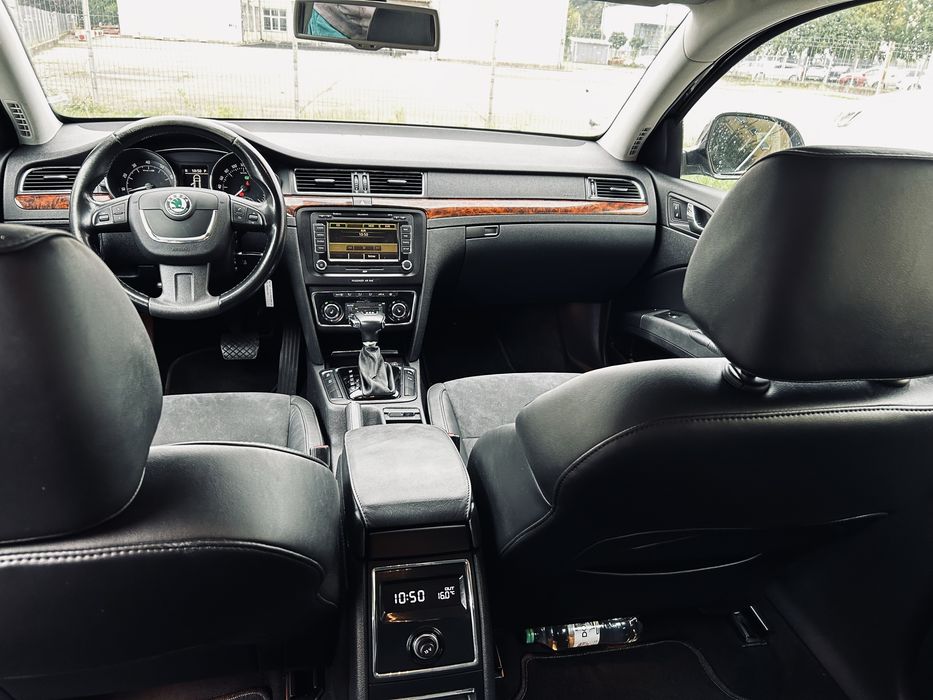 Vând Skoda Superb