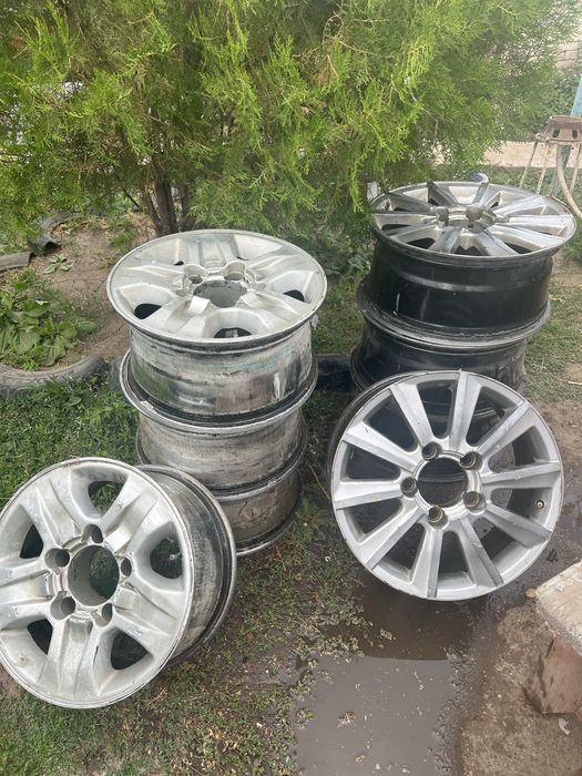 Продам диски на R16 и R18 лексус