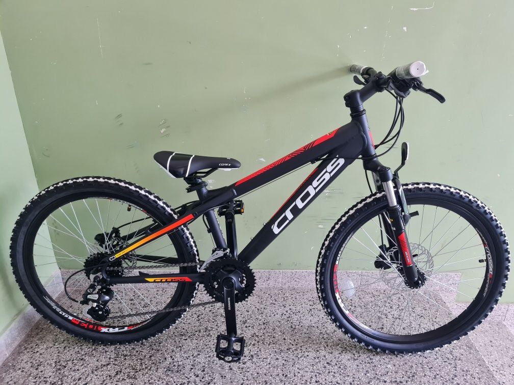 Продавам ЧИСТО НОВ Cross Gravito 24 детско алуминиево колело/велосипед