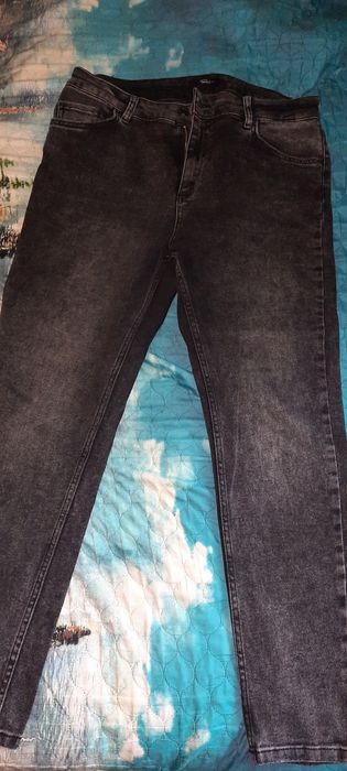 Продам джинсы б\у в отличном состоянии