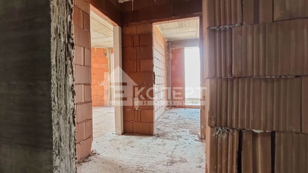 Продава се Двустаен апартамент в Пловдив, Христо Смирненски - 77 кв.м за 1304 €/кв.м - Снимка #3