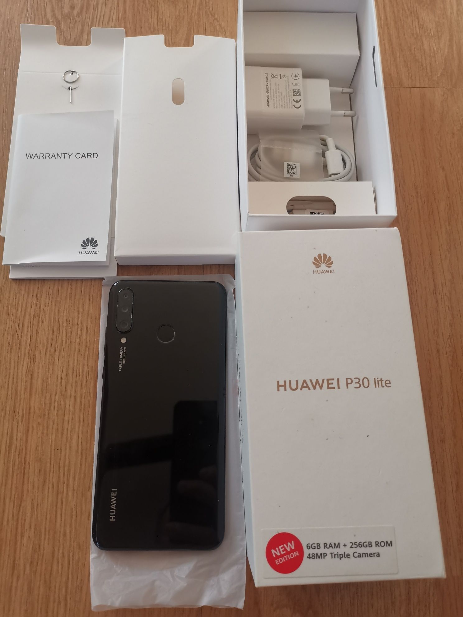 Huawei P30 телефон