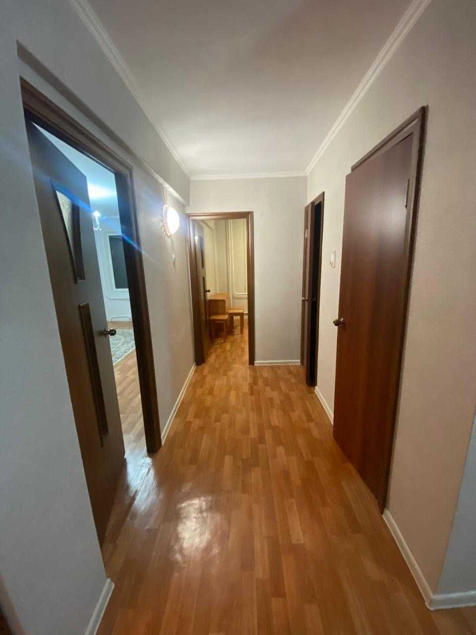 3-комнатная квартира, 72 м², 4/5 этаж, Утепова 15