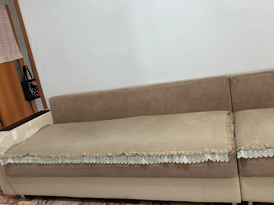 Продаётся диван 4 метров