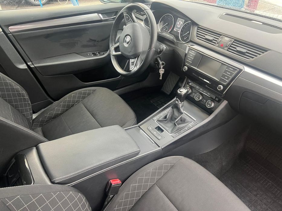 De vanzare Skoda superb