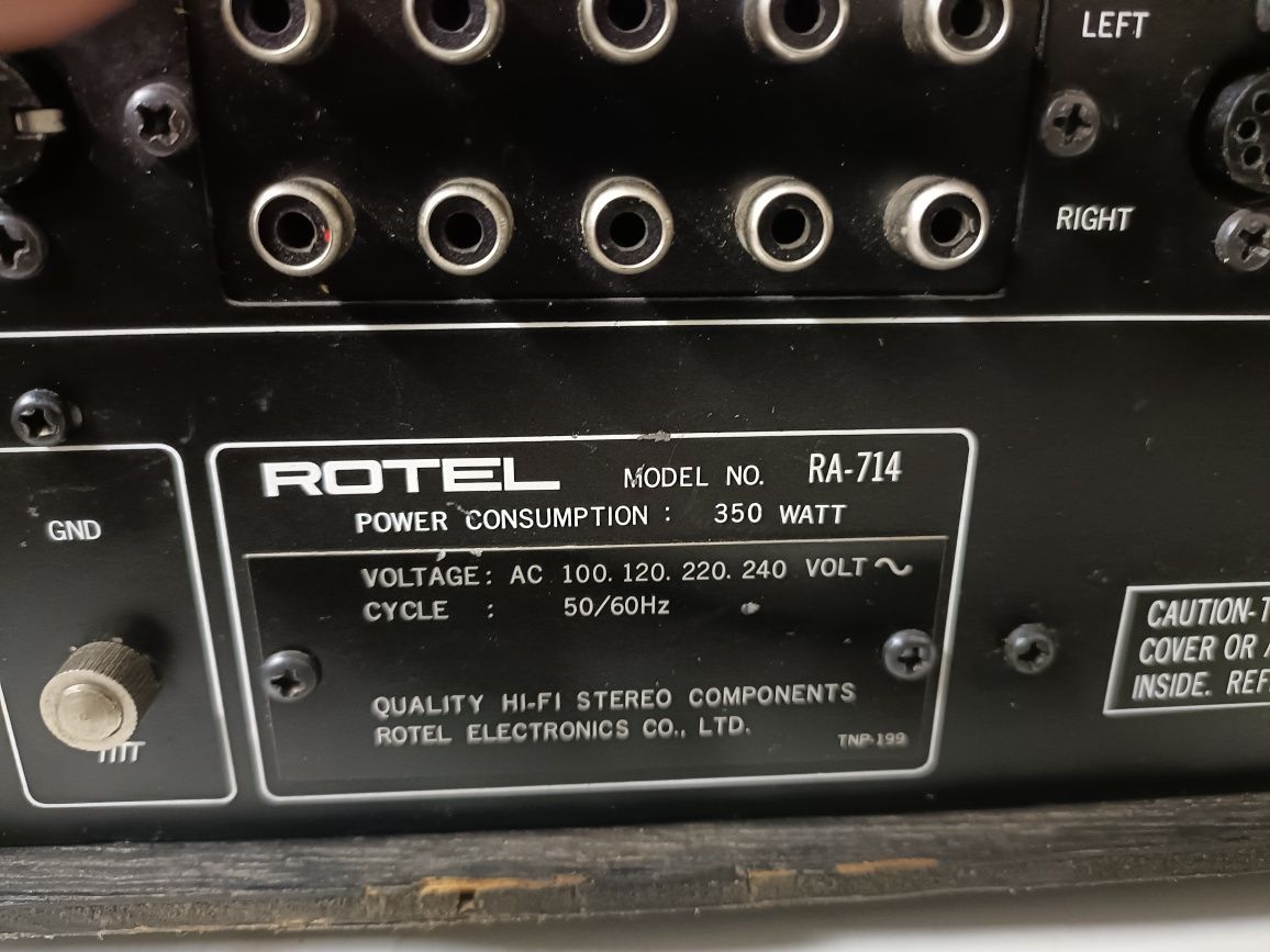 Rotel RA 714, amplificator stereo vintage, 2x50W, perfect funcțional