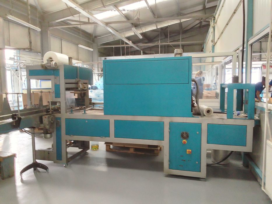 Linie semiautomata imbuteliere la peturi 0,5-2L 1000-2000 BPH