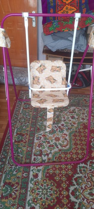 Детская качелька