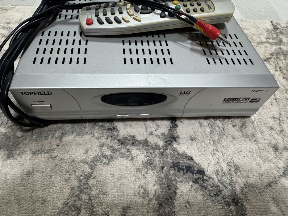 Тюнер Topfield TF4000Fi