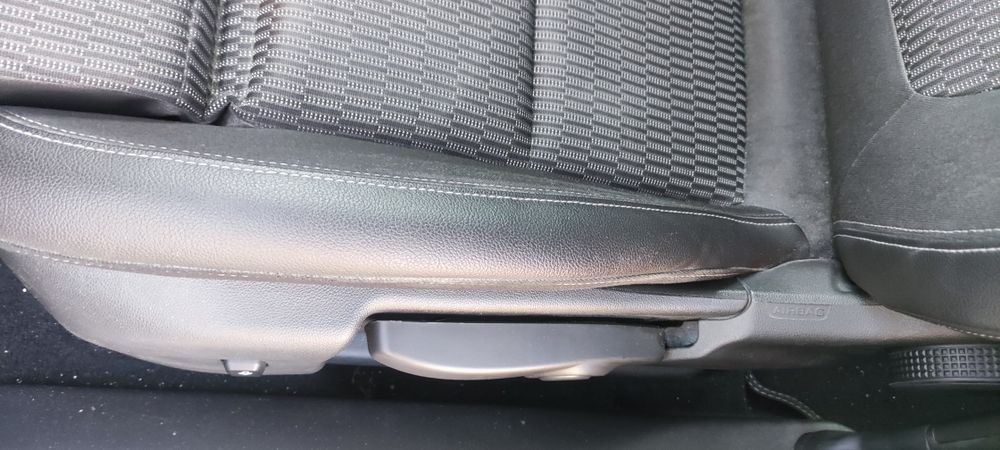 Шофьорска седалка за Opel Insignia B 2017-2024