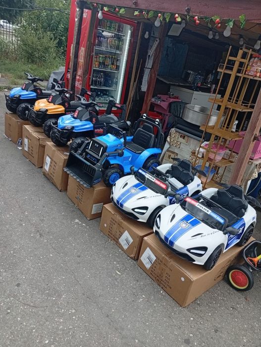 Vindem masinute electrice și normale.