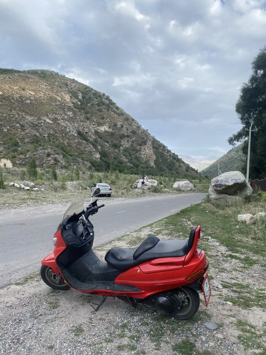 Suzuki burgman an250