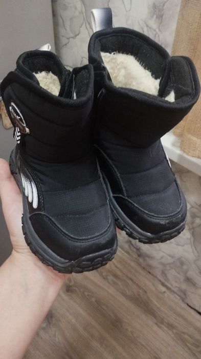 Продам дутыши зима.