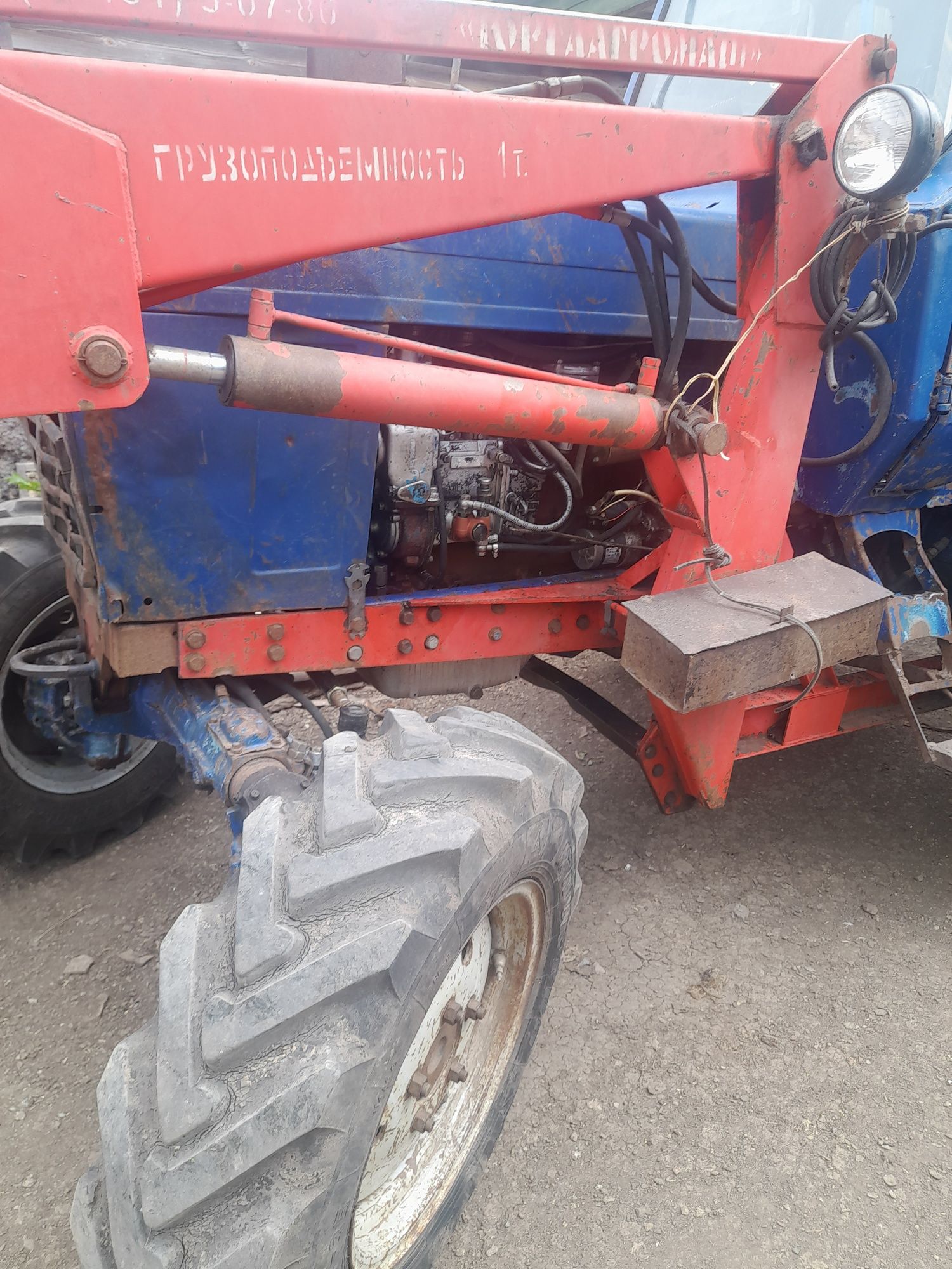 Продам трактор мтз 82