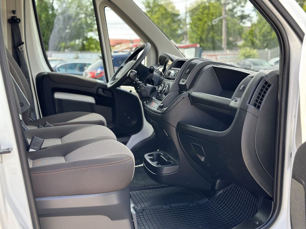 Peugeot boxer 2021/L1H1/km:180000/unic proprietar/stare noua