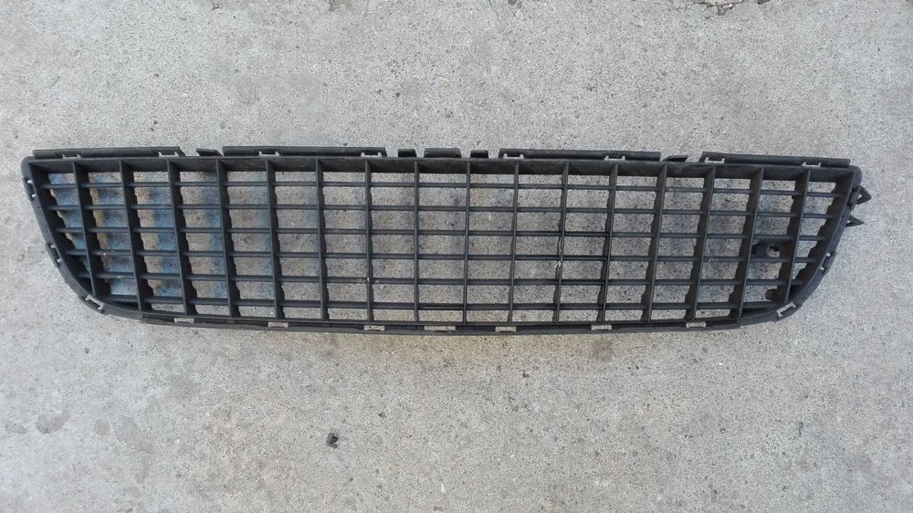 grile din bara Opel Vectra C facelift 50 lei