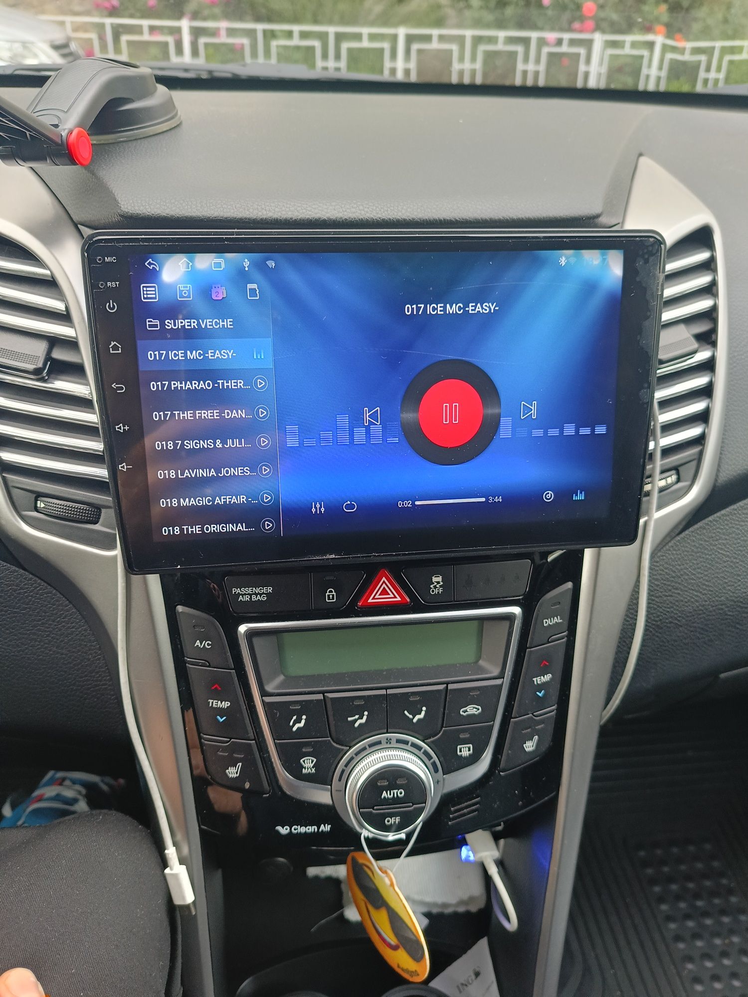 Vând navigație android Hyundai i30 2012-2016