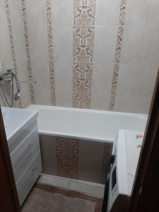 На подселение парни