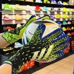 Вратарские перчатки Adidas Predator бюджетный вариант, красный/синий
