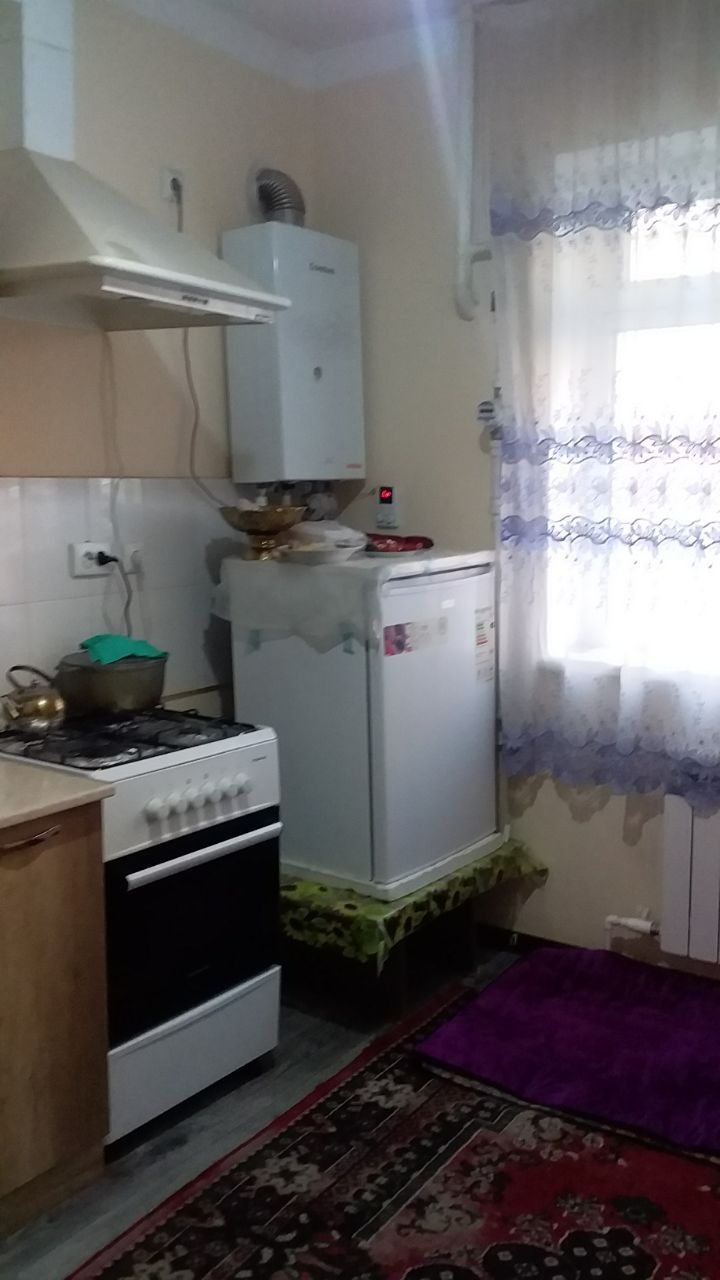 2хоналик квартира 1каватдан, 7каватлик янги гиштли дом,7микрорайон, од